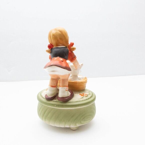 Vintage Japan Bisque Porcelain Girl Giving Cat A Bath Rotating Music Box Works - Picture 7 of 11